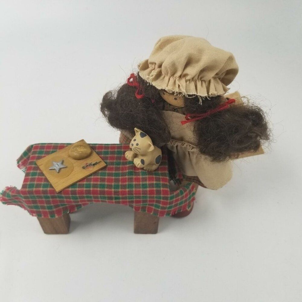 Vintage 1993 Wooden Folk Doll Lizzie High The Little Ones Christmas Cat Table
